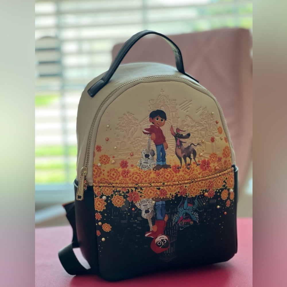 Coco Loungefly Backpack
Item is Brand New w/o tags
Never used